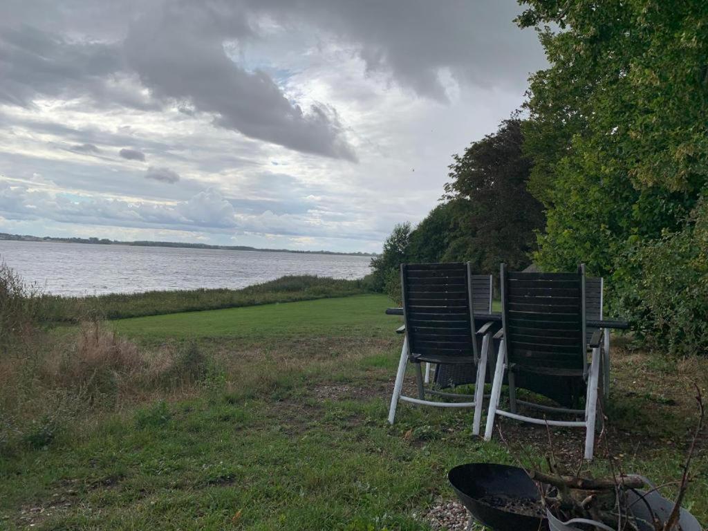 Hytte I Forste Raekke Til Fjord Hotel Holbæk Esterno foto